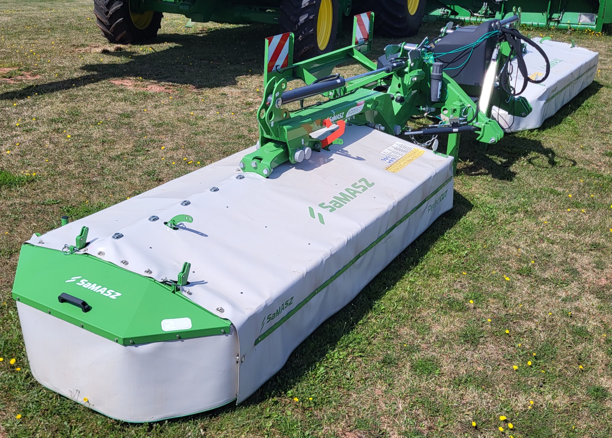 2023 Samasz KDD 861 H Double Sided Disc Mower Image 4