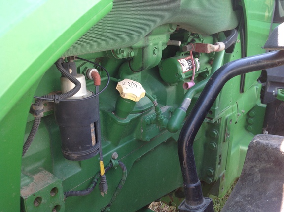Photo of 2012 John Deere 8285R