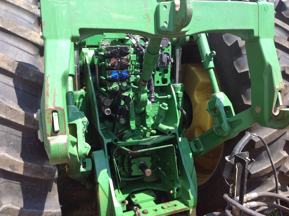 Photo of 2012 John Deere 8285R