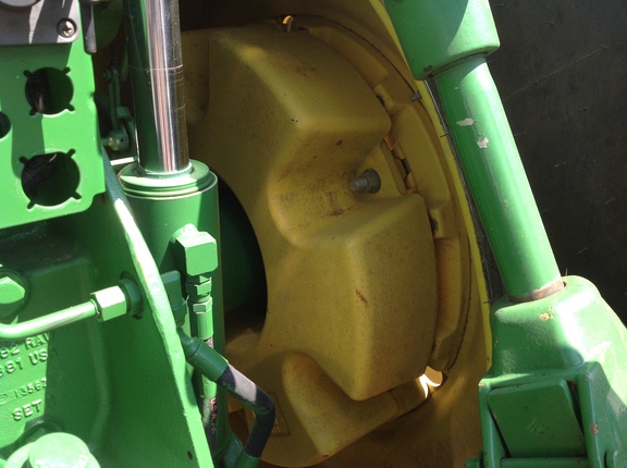 Photo of 2012 John Deere 8285R