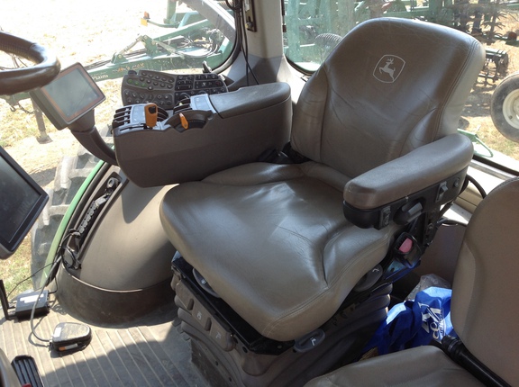Photo of 2012 John Deere 8285R
