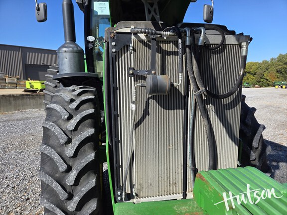 Photo of 2012 John Deere 8285R