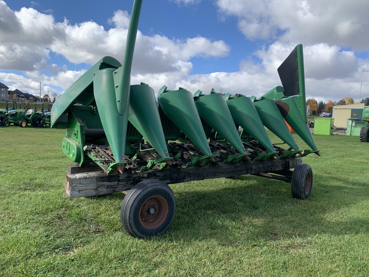 1998 John Deere 693 Image 2