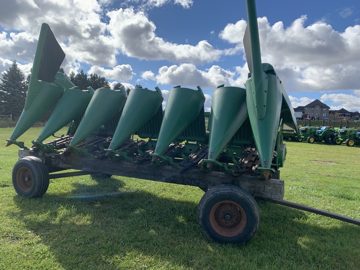 1998 John Deere 693 Image 1