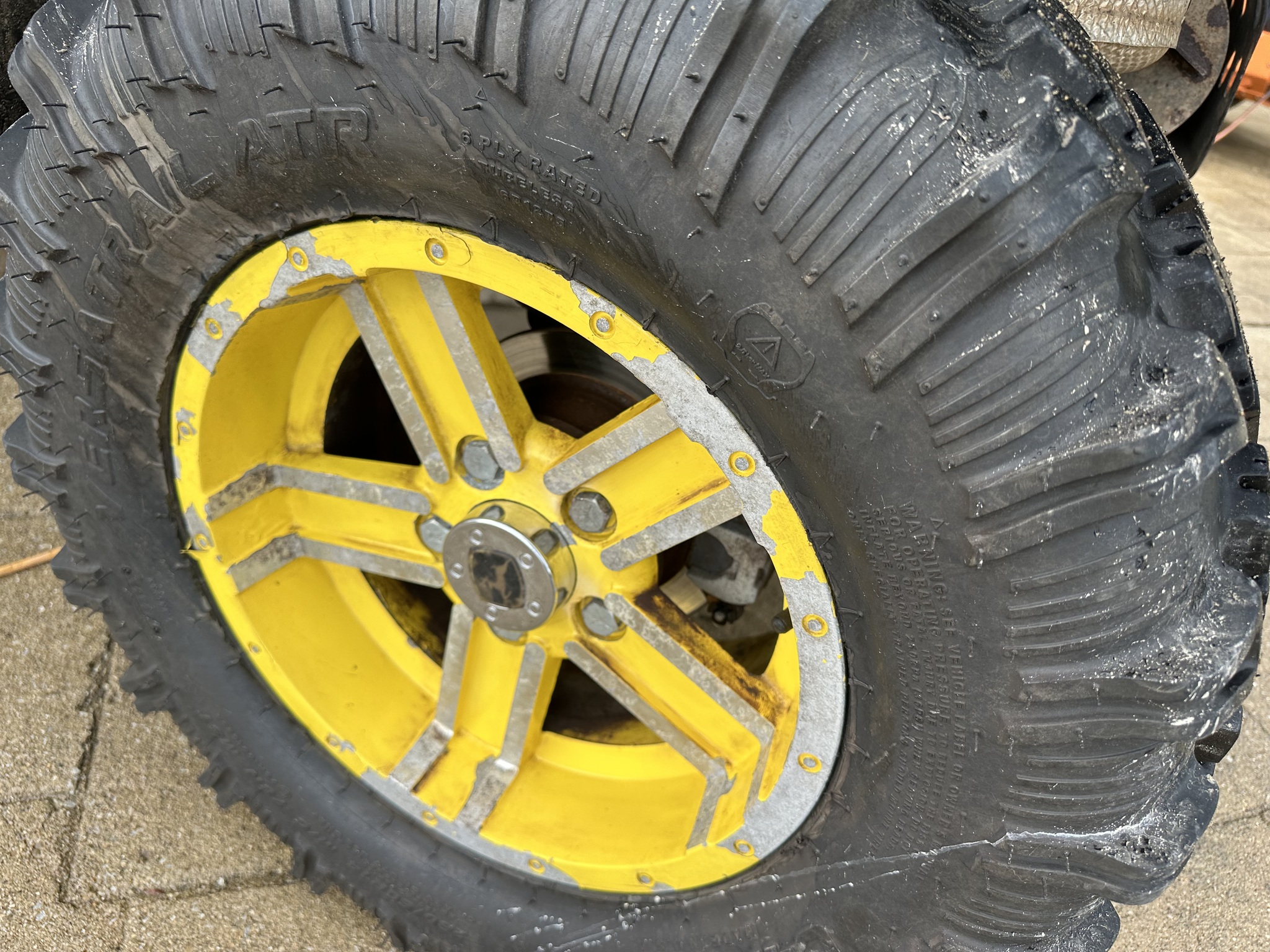 2011 John Deere XUV 825I GREEN Image 11
