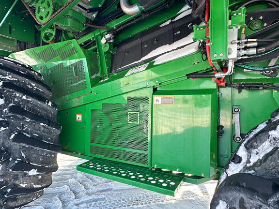 2014 John-Deere S680