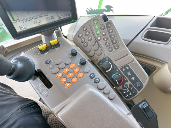 2014 John-Deere S680