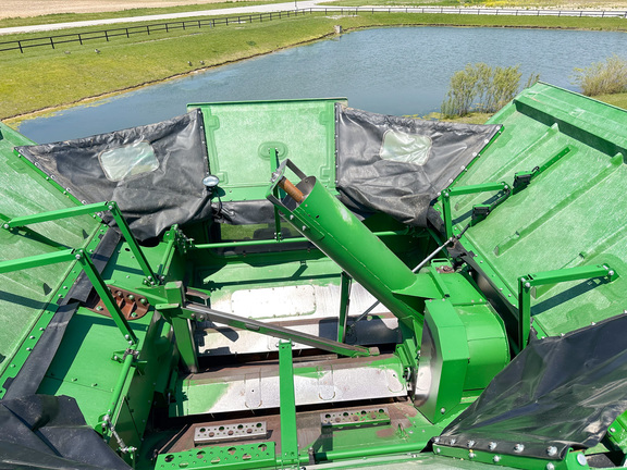 2014 John-Deere S680