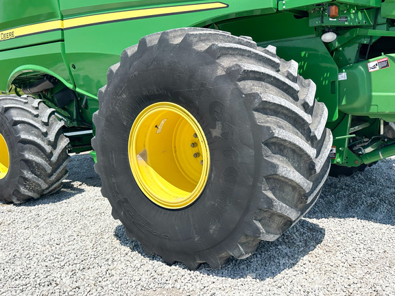 2014 John-Deere S680