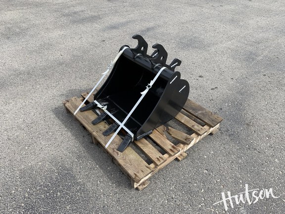Photo of 2024 John Deere BYT10967