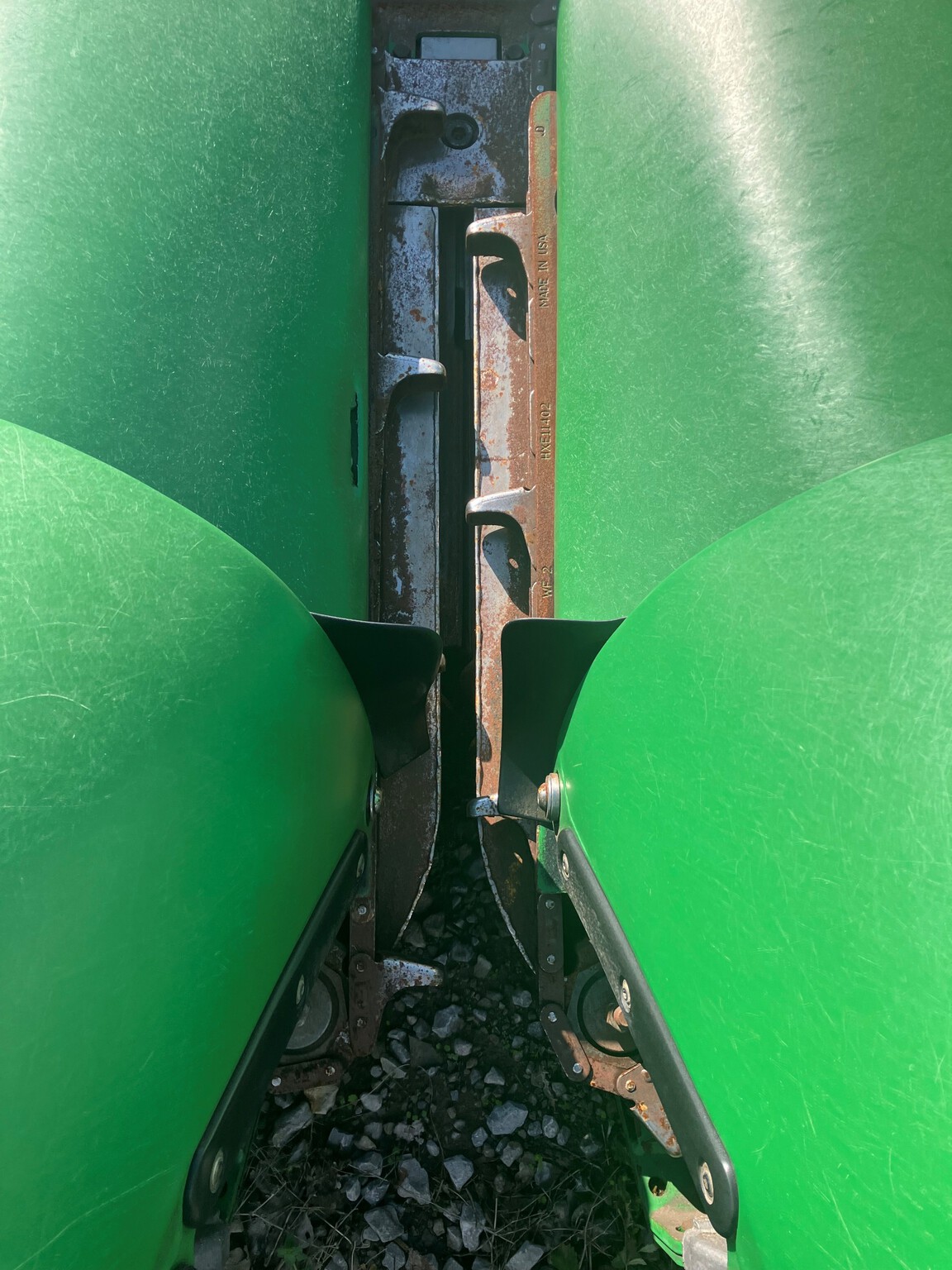 2011 John Deere 608C StalkMaster Image 2