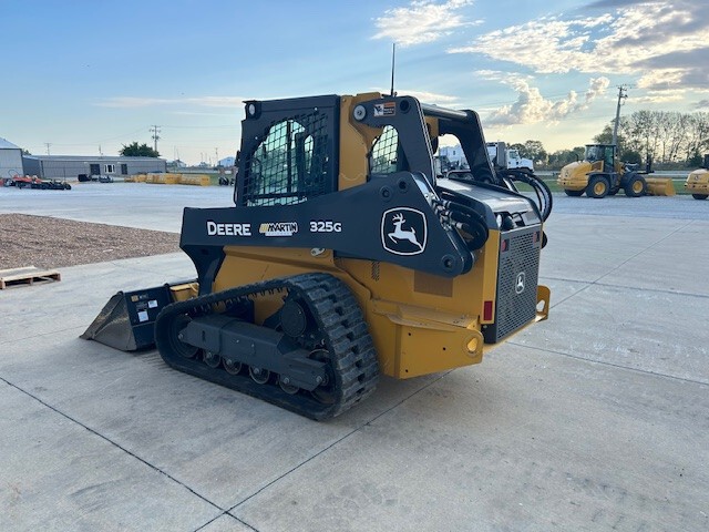 2023 John Deere 325G Image 5