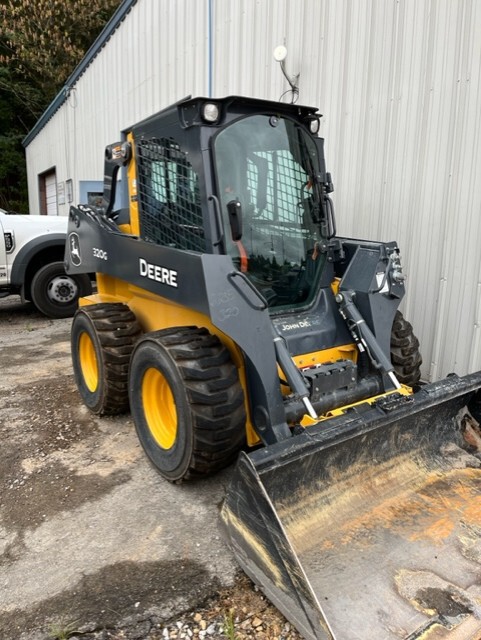 2024 John Deere 320G