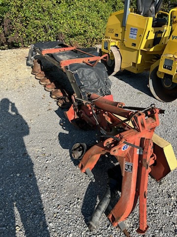 2005 New Holland 617 Image 3