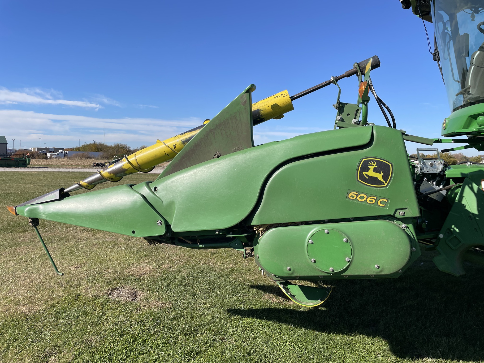  2014 John Deere 606C at Heritage Tractor in Geneseo, IL