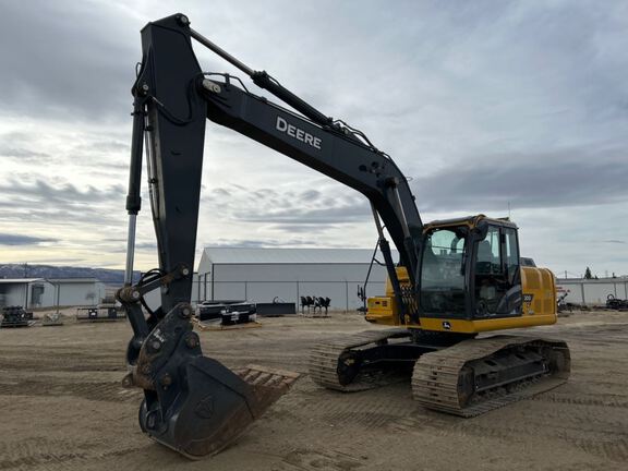 2023 John Deere 200G