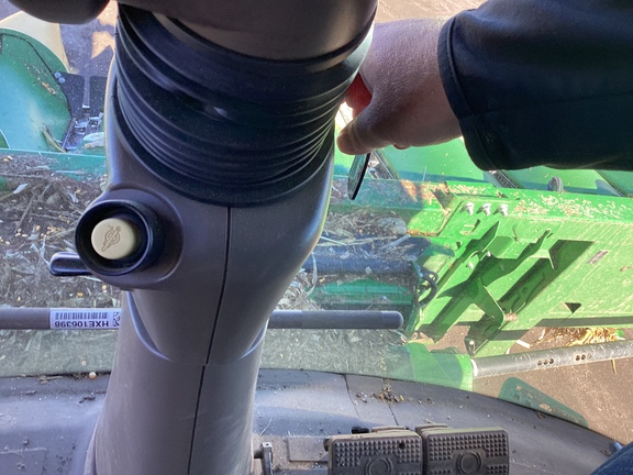 2024 John Deere S780 - Photo17