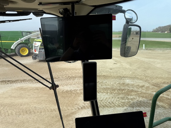 2024 John Deere S780 - Photo48