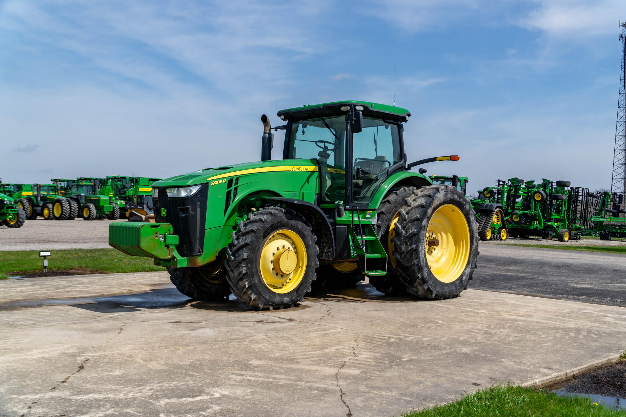 Used 2013 John Deere 8285R Row Crop Tractors at Koenig Equipment in Anna, OH - PhotoXL0