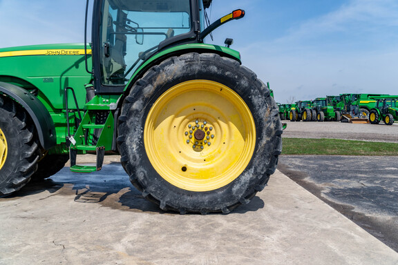 Used 2013 John Deere 8285R Row Crop Tractors at Koenig Equipment in Anna, OH - Photo9