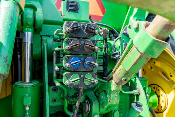 Used 2013 John Deere 8285R Row Crop Tractors at Koenig Equipment in Anna, OH - Photo18