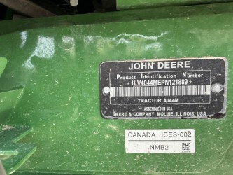 2023 John Deere 4044M Image 4
