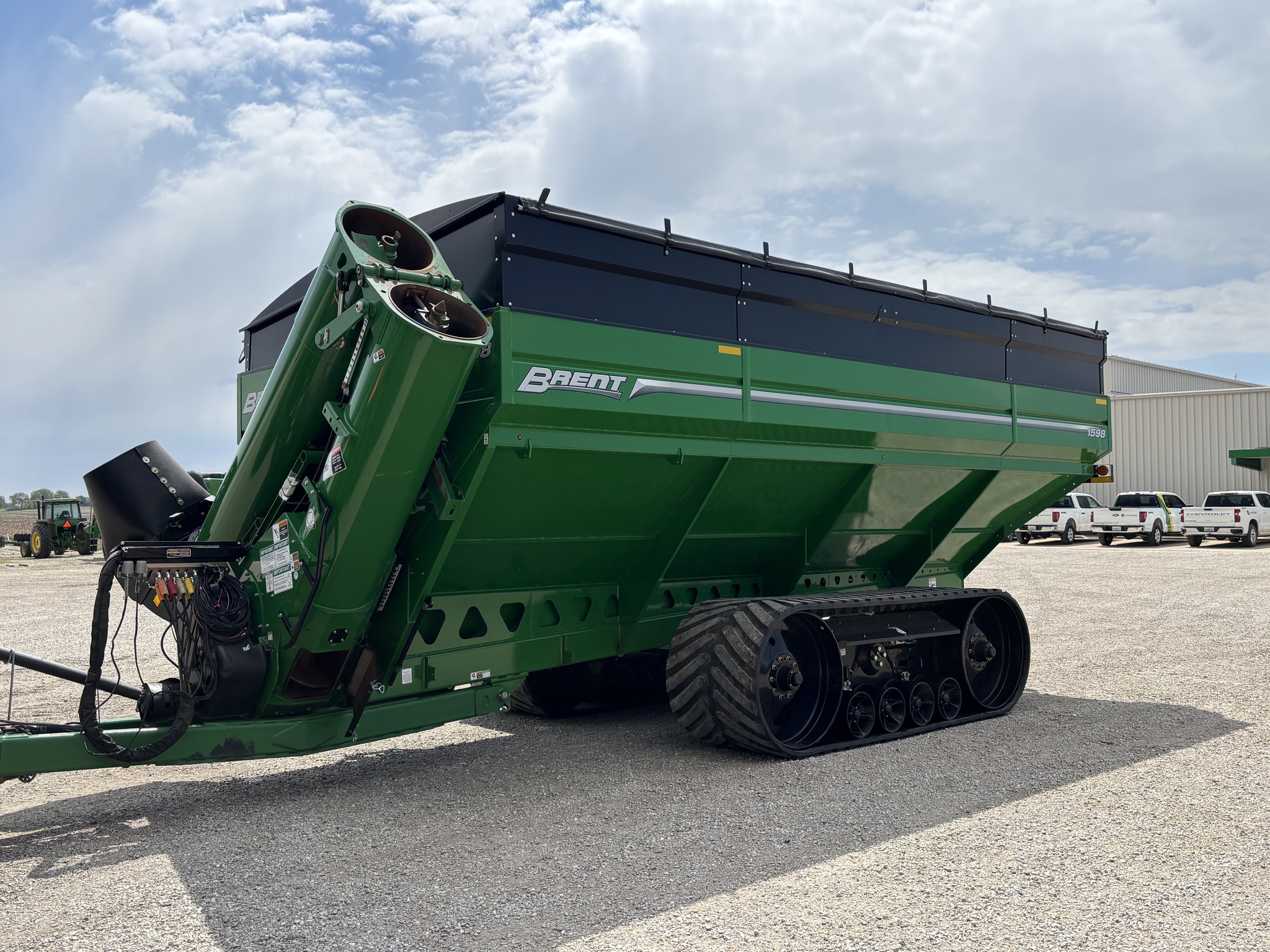  2023 Brent 1598 at Heritage Tractor in Brimfield, IL