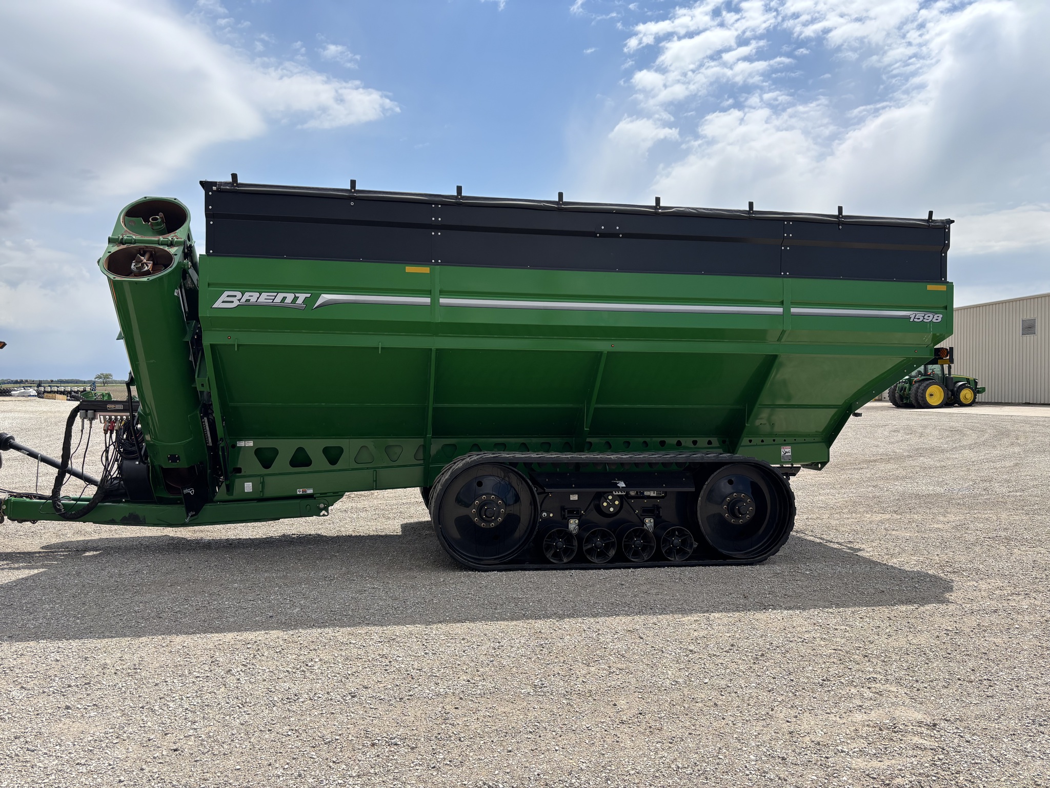  2023 Brent 1598 at Heritage Tractor in Brimfield, IL