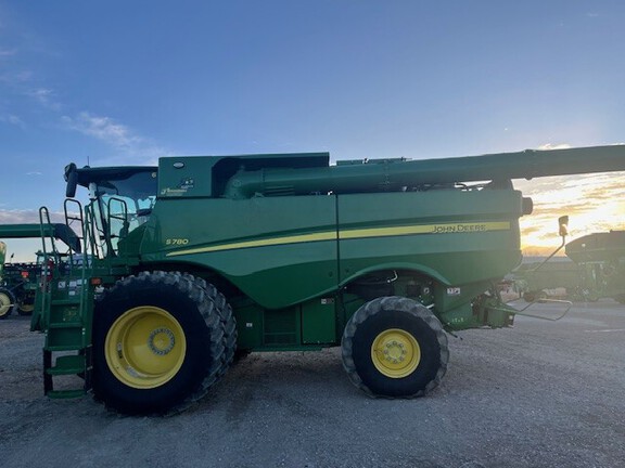 2022 John Deere S780 (2nd thumbnail)