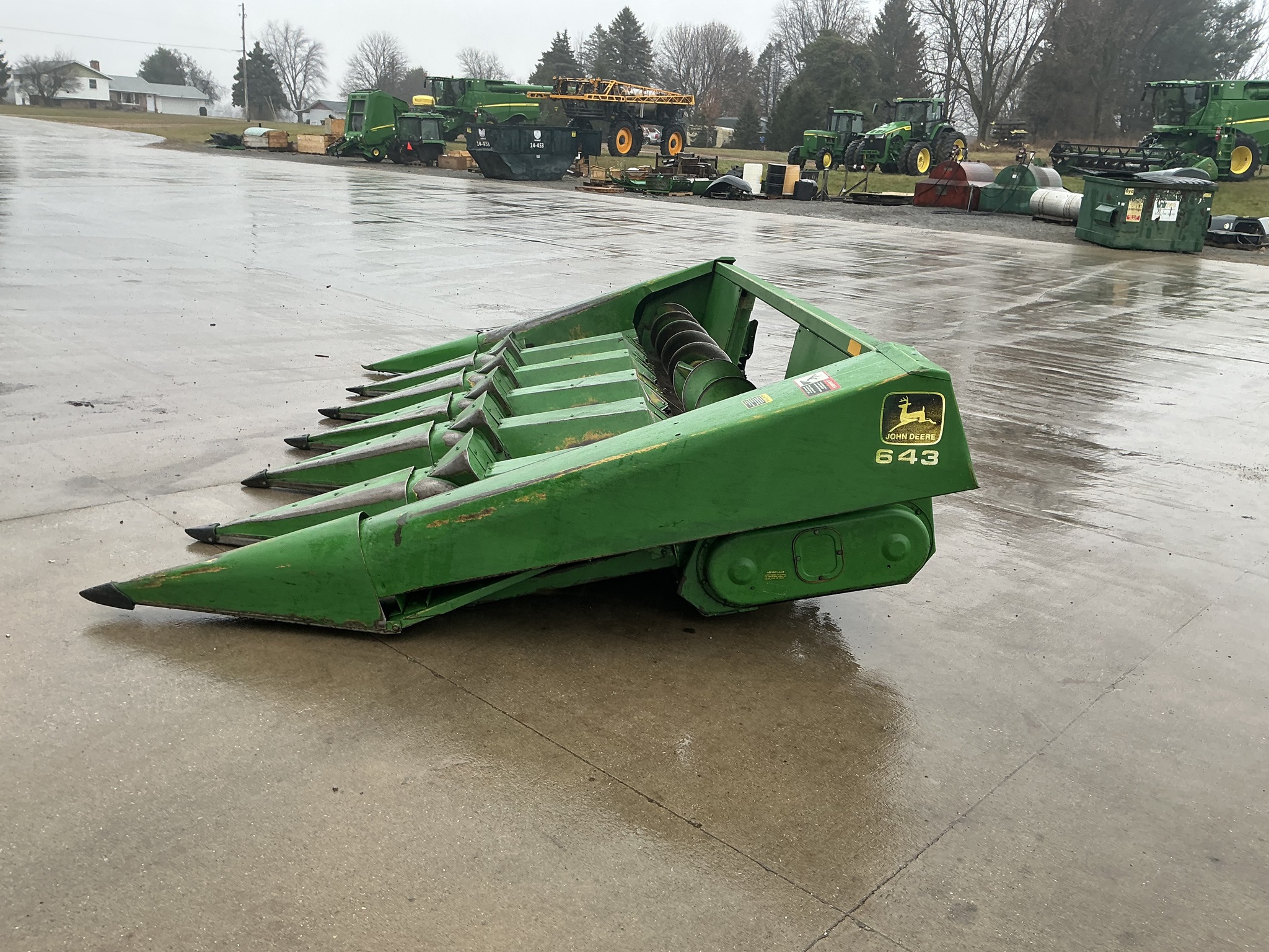 1983 John Deere 643 Image 2
