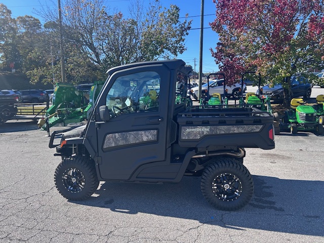 2026 John Deere 845R Image 4