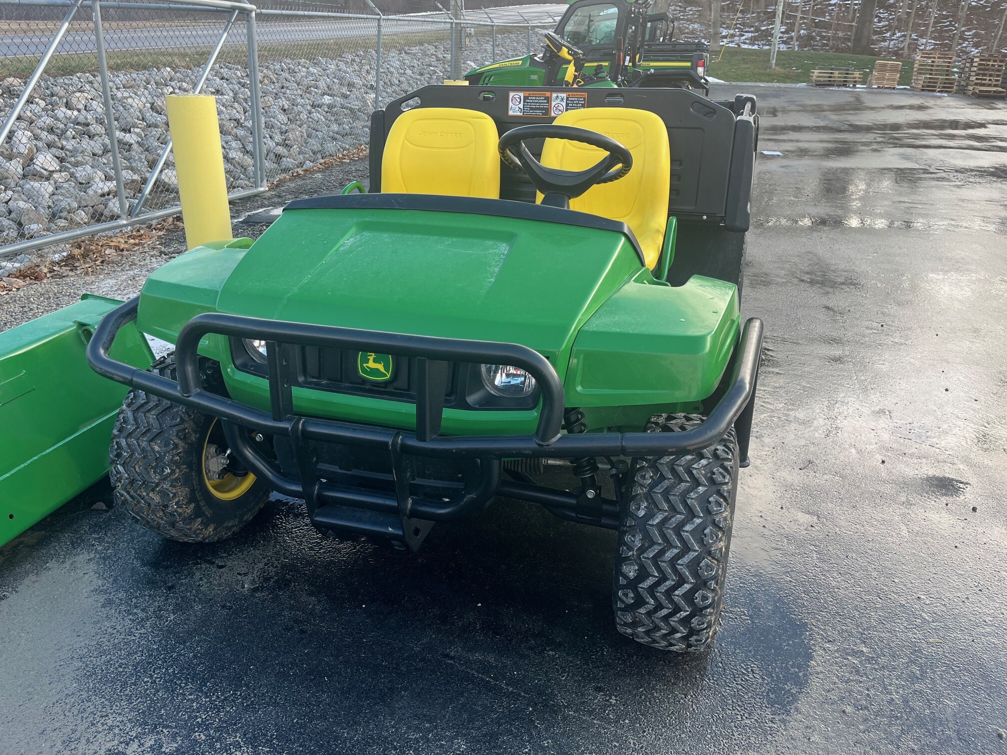 2016 John Deere TX Image 2