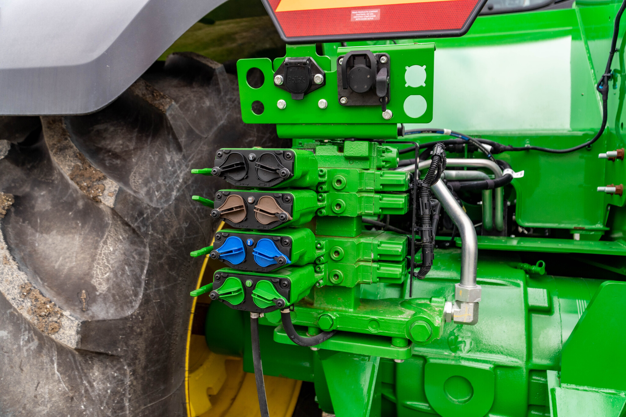 Used 2016 John Deere 9420R Articulated 4WD Tractors at Koenig Equipment in Greensburg, IN - PhotoXL17