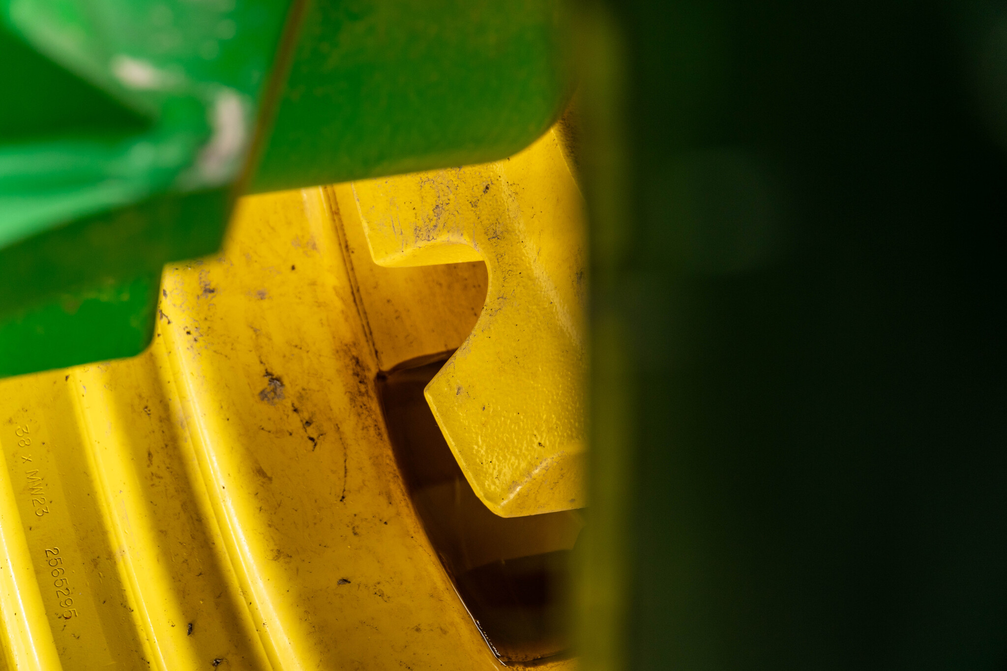 Used 2016 John Deere 9420R Articulated 4WD Tractors at Koenig Equipment in Greensburg, IN - PhotoXL32