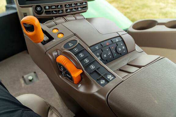 Used 2016 John Deere 9420R Articulated 4WD Tractors at Koenig Equipment in Greensburg, IN - Photo27