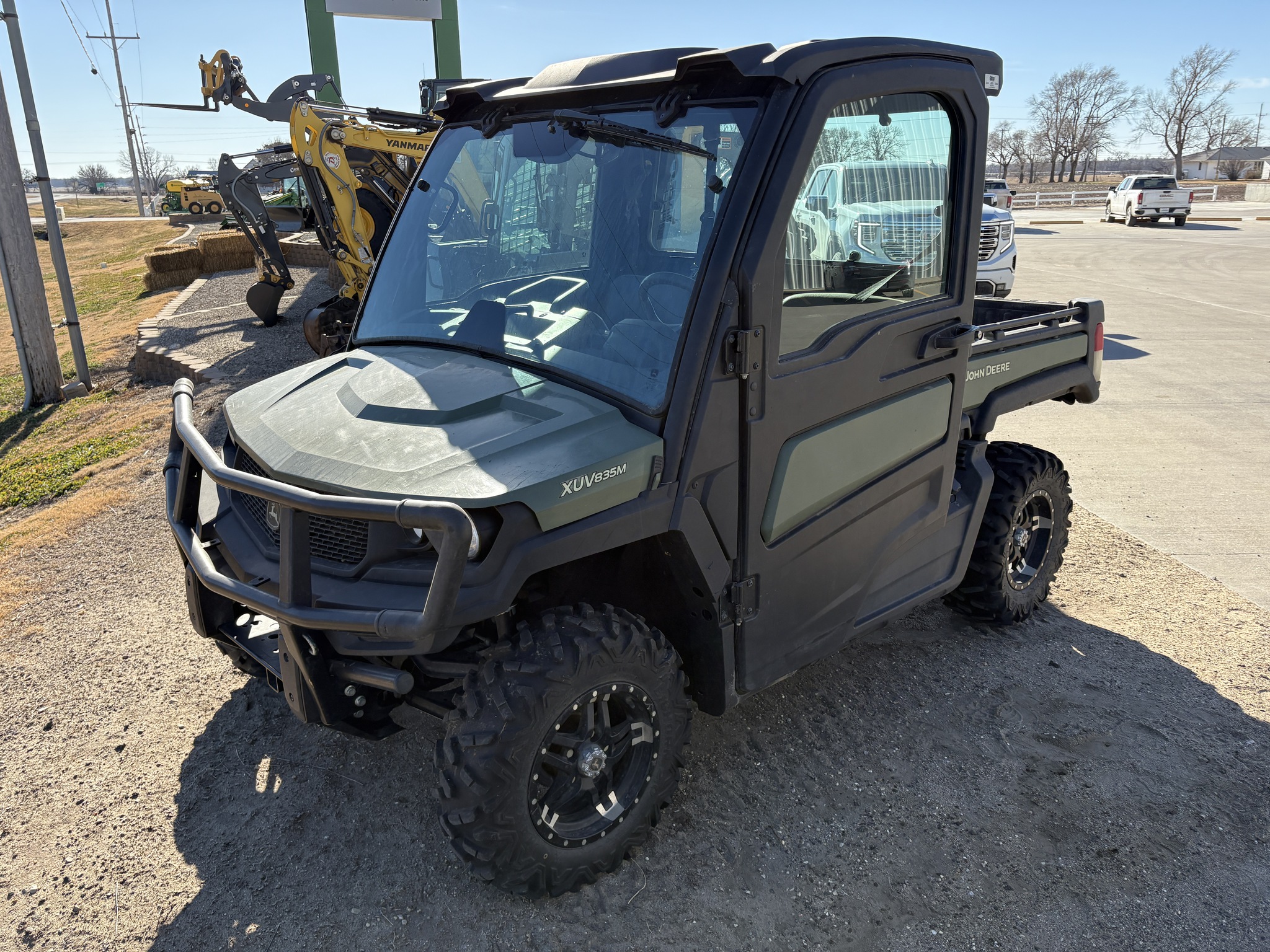 2023 John Deere XUV 835M Image 2