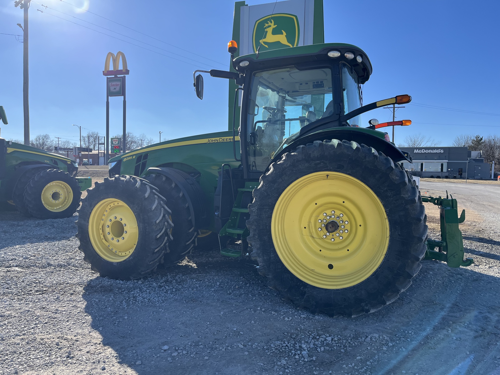  2016 John Deere 8295R at Heritage Tractor in Seneca, KS
