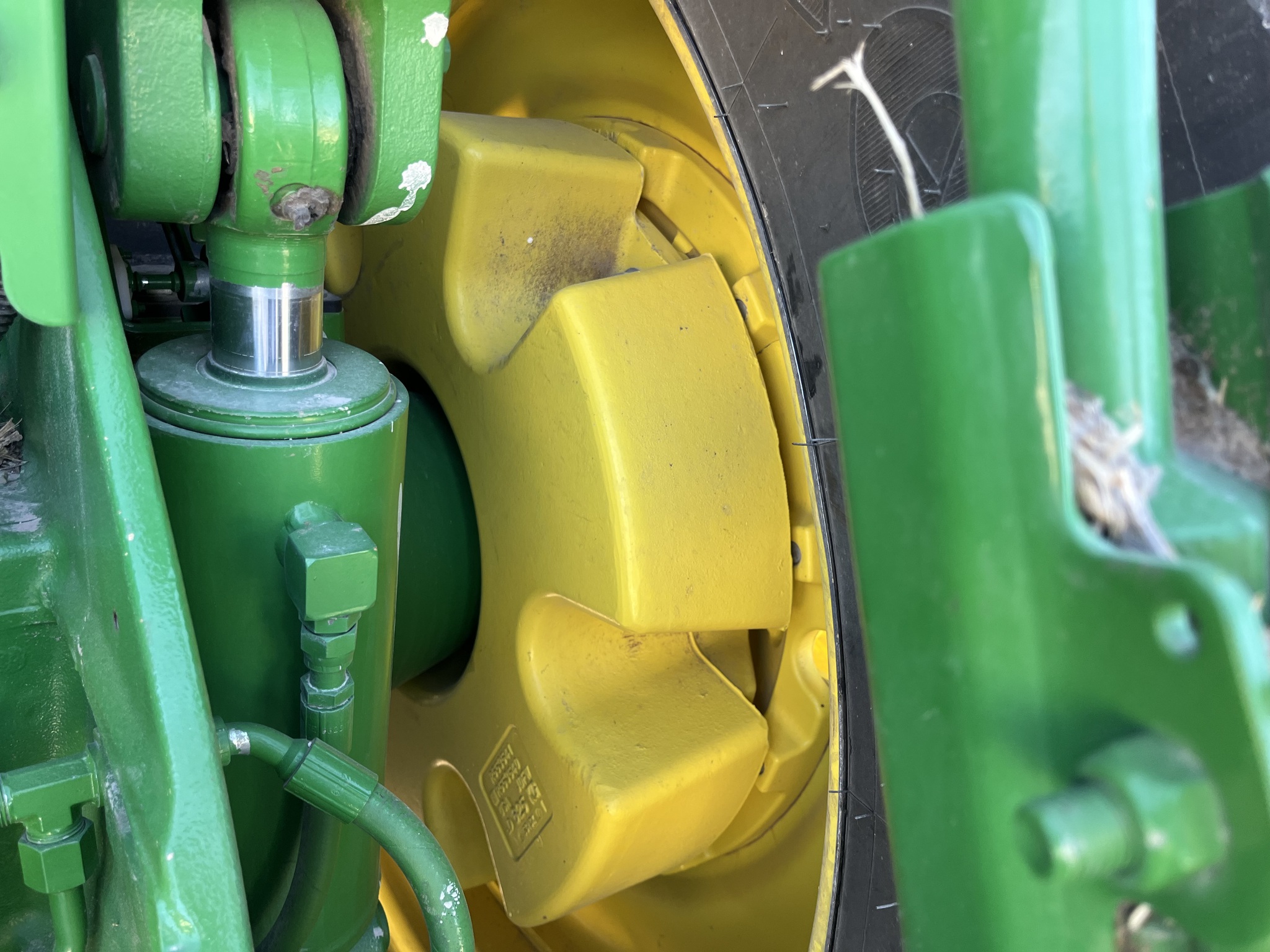  2016 John Deere 8295R at Heritage Tractor in Seneca, KS