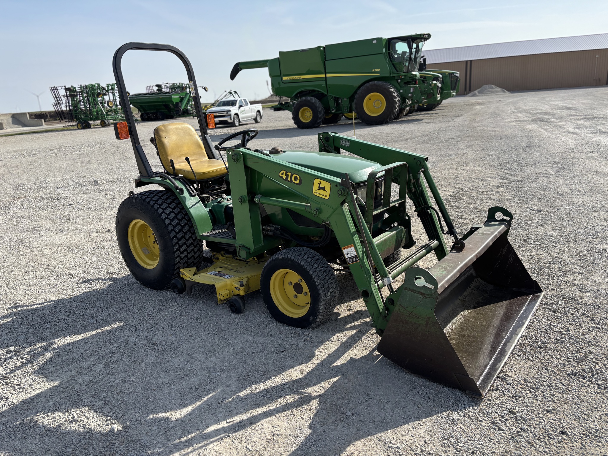  1998 John Deere 4100 at Heritage Tractor in Lexington, IL