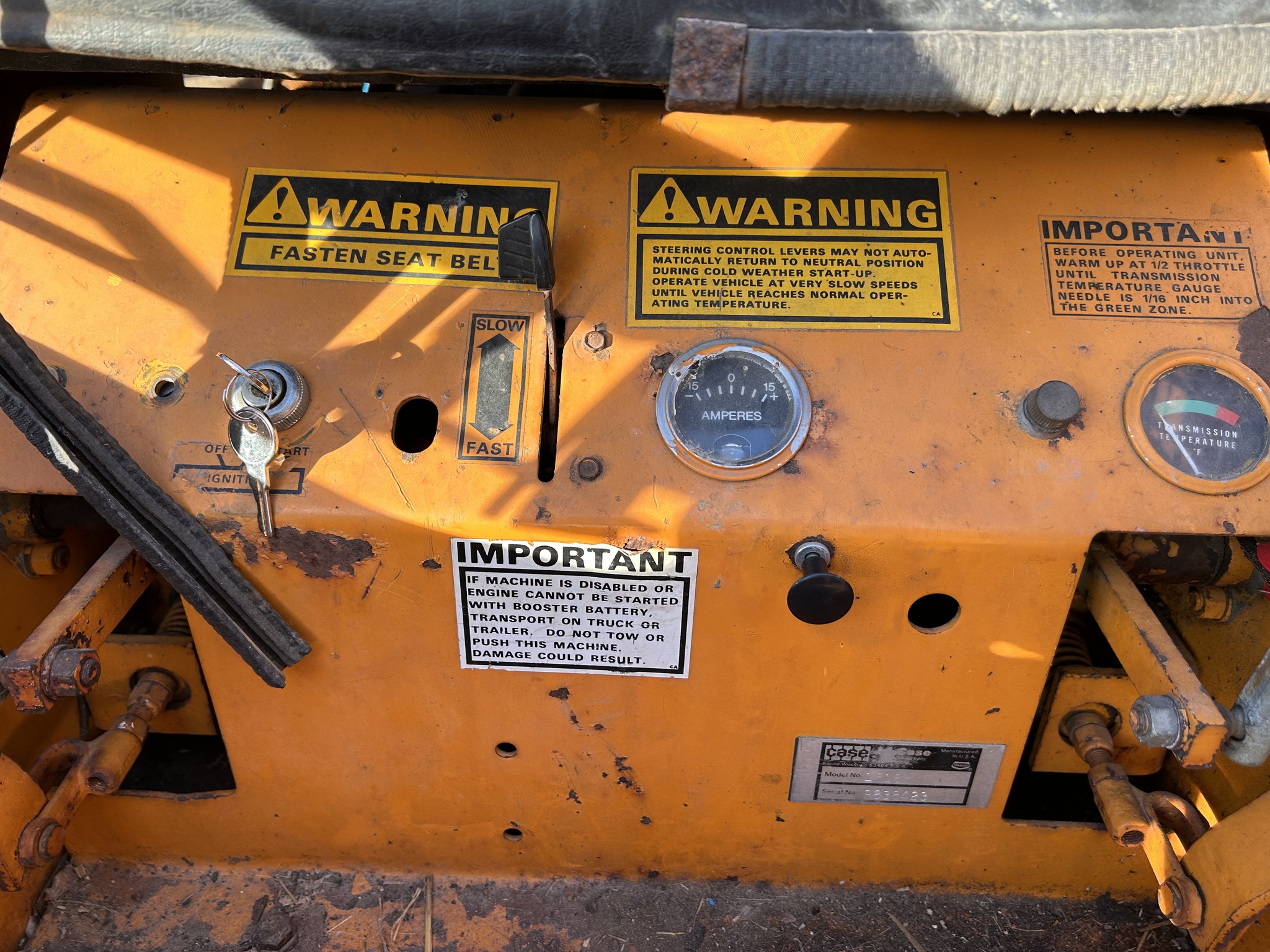 1977 Case 1816B Image 4