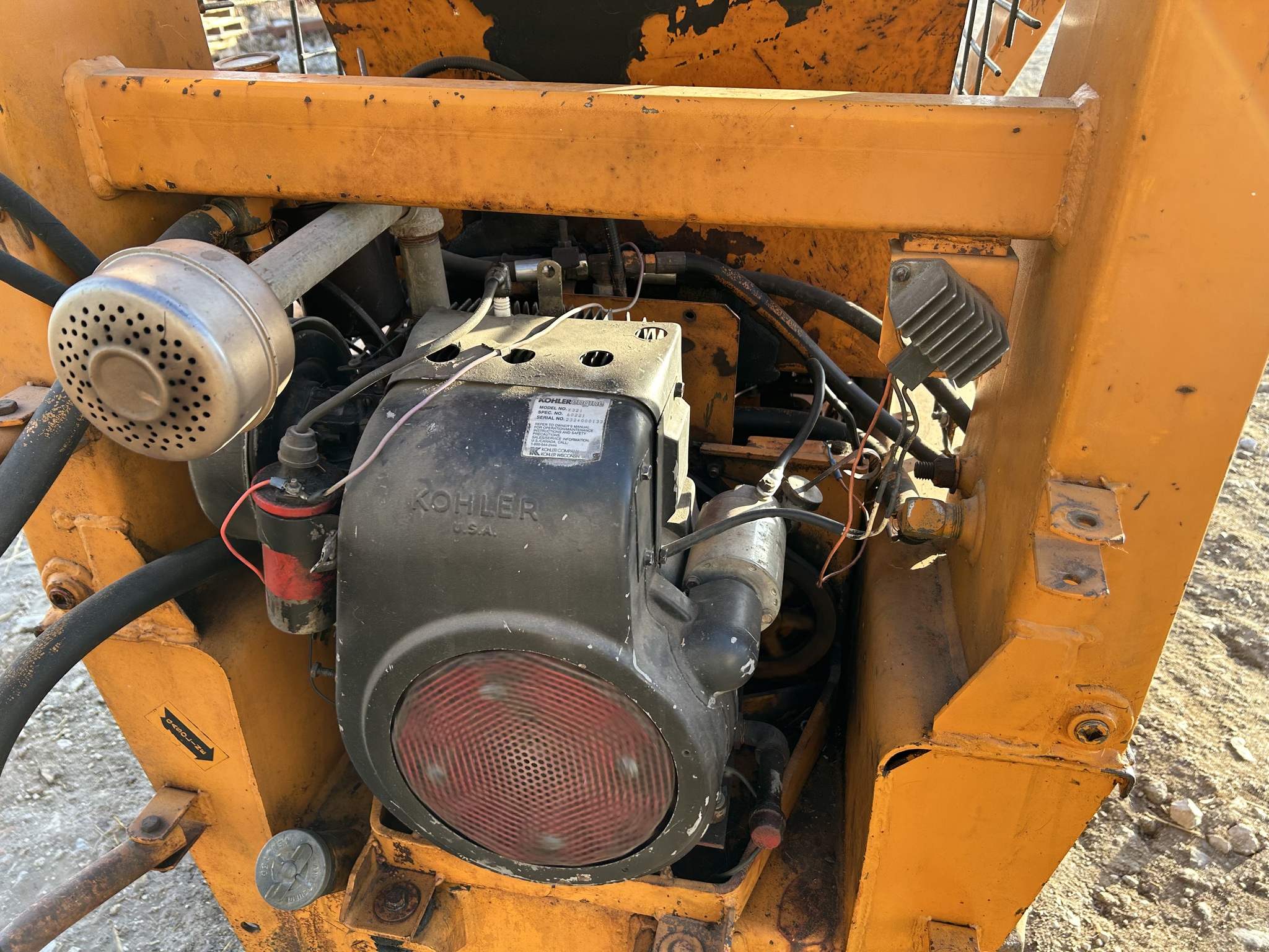 1977 Case 1816B Image 5