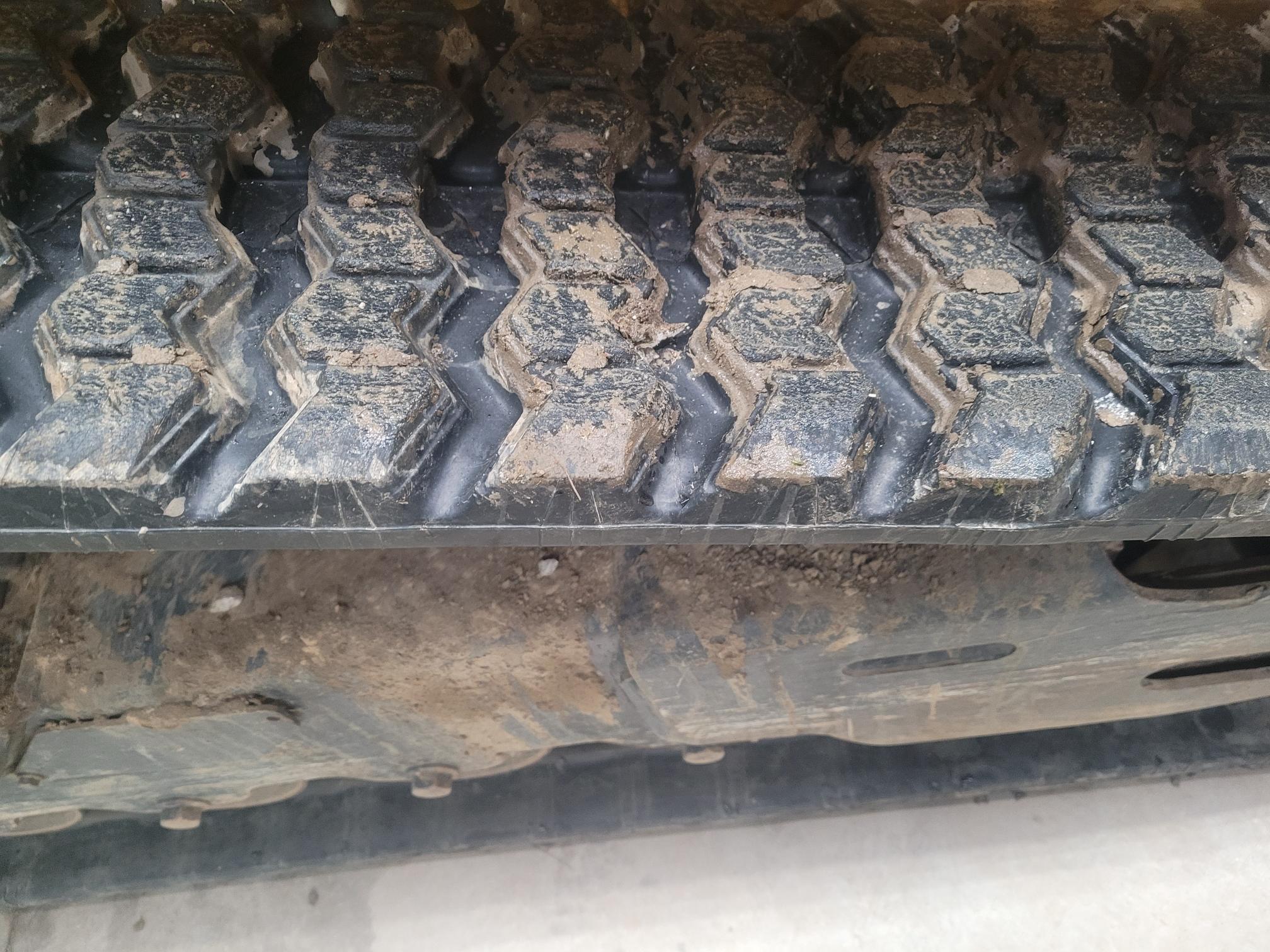 2021 John Deere 317G Image 5