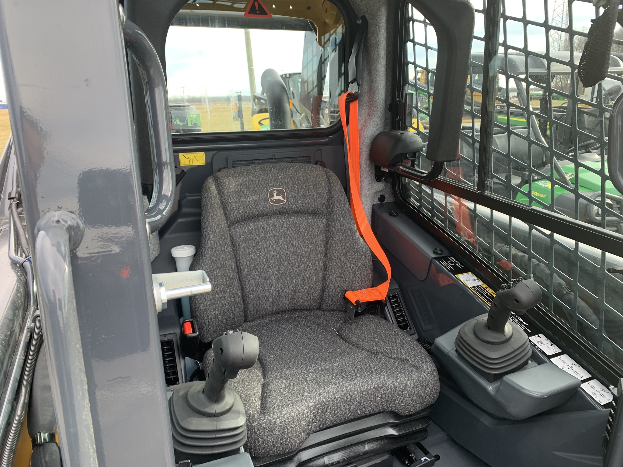 2025 John Deere 320G Image 8