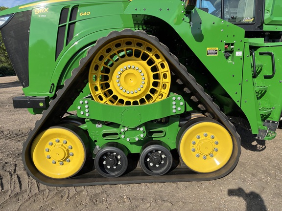 2025 John Deere 9RX 640 - Photo9