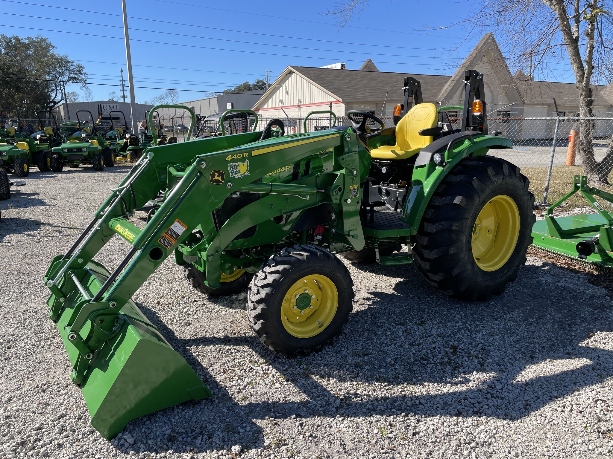 2025 John Deere 4044R Image 3