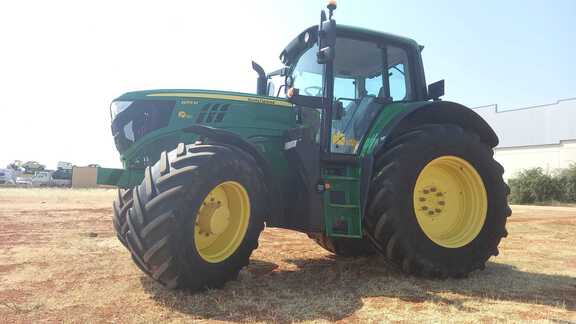 John Deere 6155M
