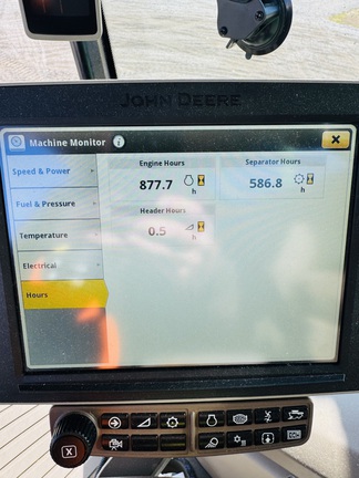 Photo of 2023 John Deere S780