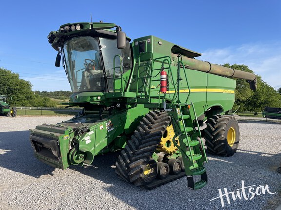Photo of 2023 John Deere S780
