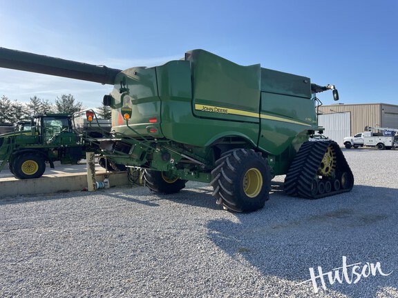 Photo of 2023 John Deere S780