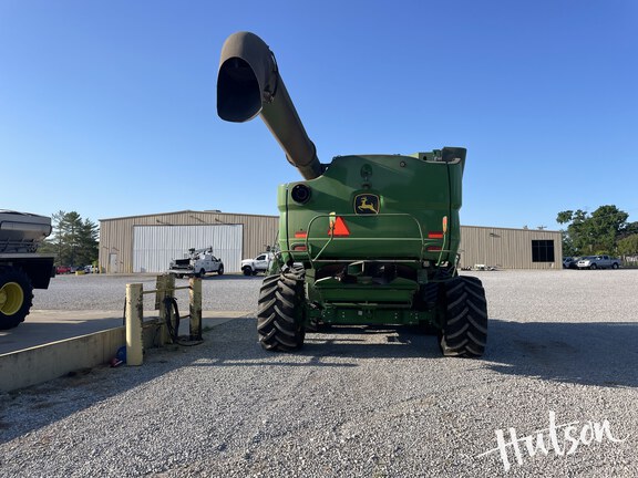 Photo of 2023 John Deere S780